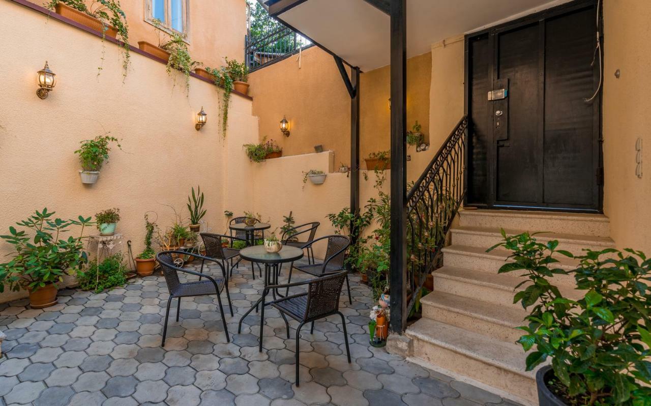 Golden Light Hotel Tiflis Exterior foto